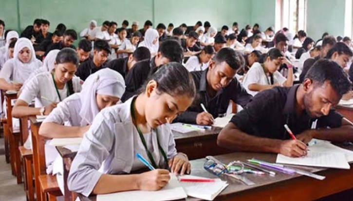 এইচএসসির ফল প্রকাশ বুধবার, অপেক্ষায় ১২ লাখ শিক্ষার্থী এইচএসসির ফল প্রকাশ বুধবার, অপেক্ষায় ১২ লাখ শিক্ষার্থী