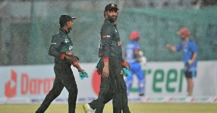 বৃষ্টি আইনে হেরে গেলো বাংলাদেশ বৃষ্টি আইনে হেরে গেলো বাংলাদেশ