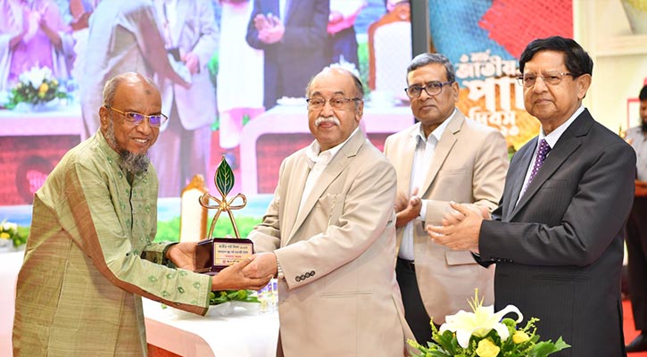 পাটখাত বিকাশে সমন্বিত কার্যক্রম নিতে হবে: শিল্পমন্ত্রী পাটখাত বিকাশে সমন্বিত কার্যক্রম নিতে হবে: শিল্পমন্ত্রী
