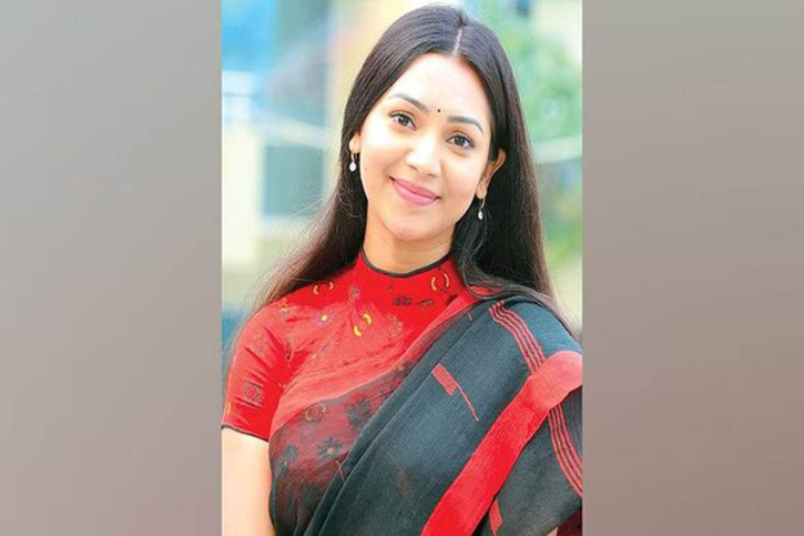 সমাজেরই আমার কাছে ক্ষমা চাওয়া উচিত : প্রভা সমাজেরই আমার কাছে ক্ষমা চাওয়া উচিত : প্রভা