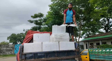 আখাউড়া দিয়ে ভারতে গেলো আরও ৩২২৫ কেজি ইলিশ