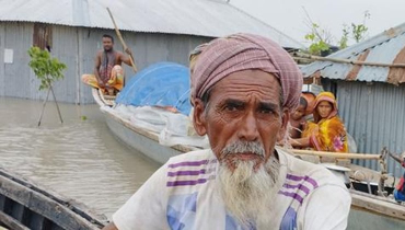 কুড়িগ্রামে বন্যায় ভাসছে ১৮৫ গ্রামের ৬২ হাজার মানুষ