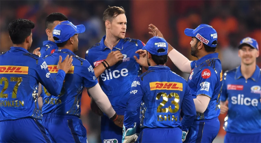 হায়দরাবাদকে হারিয়ে মুম্বাইয়ের টানা তৃতীয় জয়