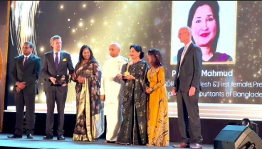 “টপ-ফিফটি” ওমেন গ্লোবাল অ্যাওয়ার্ড পেলেন পারভীন মাহমুদ