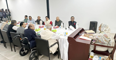 নির্বাচনে আসেন, কার কত দম সেটা দেখি: শেখ হাসিনা