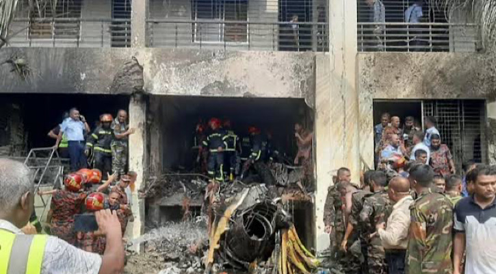 মাইলস্টোনে বিমান বিধ্বস্ত: বার্ন ইনস্টিটিউটে আরও ৫ শিশুর মৃত্যু, মোট নিহত অন্তত ২৭ মাইলস্টোনে বিমান বিধ্বস্ত: বার্ন ইনস্টিটিউটে আরও ৫ শিশুর মৃত্যু, মোট নিহত অন্তত ২৭