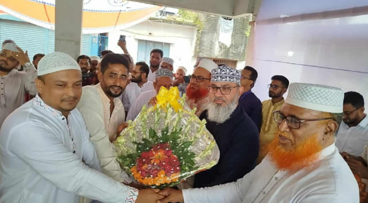 বিএনপি-জাপা ছেড়ে জামায়াতে যোগ দিলেন ৫০ নেতা-কর্মী বিএনপি-জাপা ছেড়ে জামায়াতে যোগ দিলেন ৫০ নেতা-কর্মী