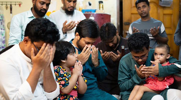 ডাকসুতে প্রাণ হারানো সাংবাদিকের পরিবারকে শিবিরের ২ লাখ টাকা সহায়তা ডাকসুতে প্রাণ হারানো সাংবাদিকের পরিবারকে শিবিরের ২ লাখ টাকা সহায়তা