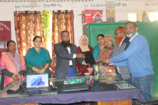 কমিউনিটি এডুকেশন ওয়াচ গ্রুপ গঠন ও ল্যাপটপ প্রদান কমিউনিটি এডুকেশন ওয়াচ গ্রুপ গঠন ও ল্যাপটপ প্রদান