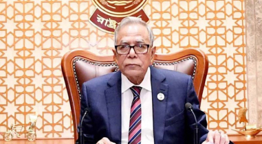 দেশ ছাড়লেন সাবেক রাষ্ট্রপতি আবদুল হামিদ