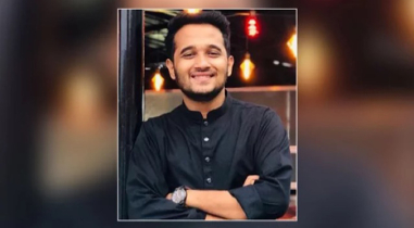 জুলাই শহীদ স্মৃতি ফাউন্ডেশনের সিইও পদ ছাড়লেন মীর স্নিগ্ধ