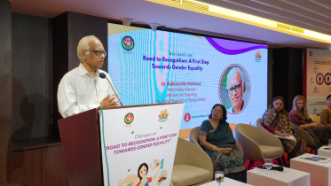 ঘর থেকে কর্মক্ষেত্র, পুরুষদের ছাপিয়ে নারী নেতৃত্ব